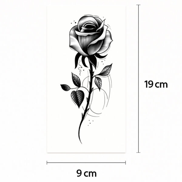 Tatouage demi-sleeve Rose noire parfaite