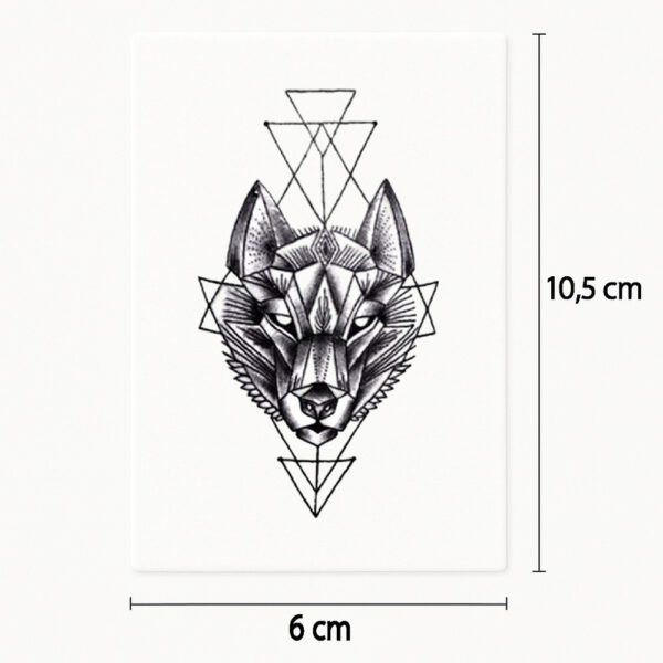 Tatouage loup déterminé